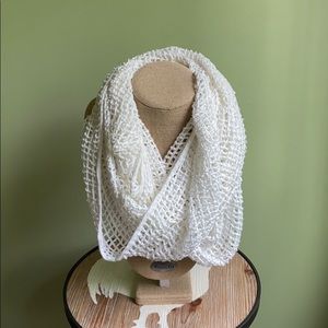 White infinity scarf